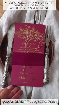 MENÜ & PROGRAMME  
 Glitzer/ Luxus Premium Elegantes Burgunder- und Gold-Hochzeitsmenü, Glamouröses Goldfolien-Dinner-Menü mit Samt-Bauchband, Einzigartiges Luxus-Marsala-Menü, Moderne Hochzeitsmenükarten mit Blumen.9