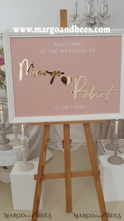 TABLE PLANS AND WEDDING WELCOME SIGNS plexi gold / velvet Blush and Gold Modern Acrylic wedding welcome sign, 3d Elegant wedding welcome signs - Wedding Reception Decor, Wedding Table Plan in White Frame, Wedding Decoration with golden letters - Reception Signage - Custom Ceremony Sign BpPXSet10
