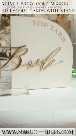 PLATZKARTEN / TISCHKARTEN  
 Acrylgold klar / Holz 3D Elfenbein Hochzeitsplatzkarten, Modernes halbes Bogen-velvet Acryl Platzkarte mit Ständer, Hochzeitsplatz gold Karten, Velvet Spiegel gold Namenskarte, Bearbeitbarer Text9