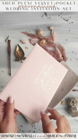 HOCHZEITS EINLADUNGEN Elegante Einladungen Klassische Karten Arch Plexiglas Hochzeitsinvitationsset, Blush Pink Goldene Hochzeitskarten mit RSVP Samtummantelung, Acryl Moderne Hochzeitskarten18