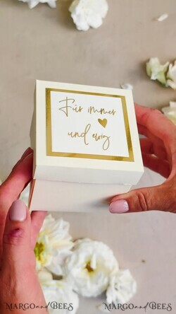 NEWLY WEDS COUPLE GIFTS Geldgeschenk zur Hochzeit  Mini Geldgeschenk zur Hochzeit – Kleines Box mit großer Wirkung Kleines Geldgeschenk zur Hochzeit Exploding Box mit Pralinen4