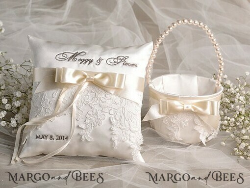 BASKET, PILLOWS & SHOES crystal pillow