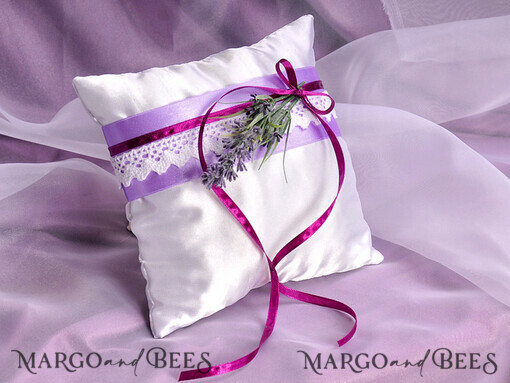 RING BEARER BOXES & PILLOWS romantic Presonaised Ring Box for wedding bands