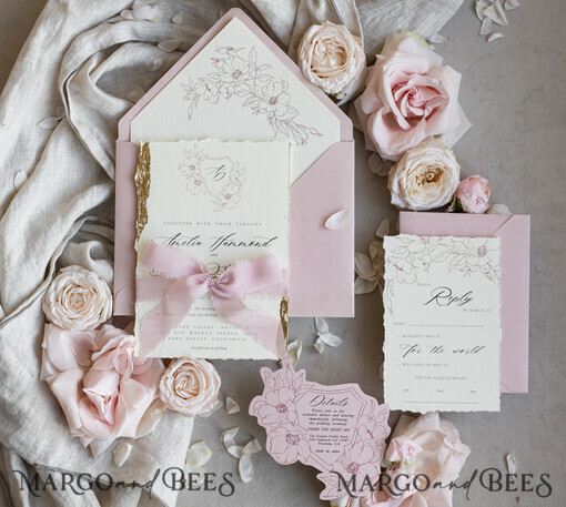WEDDING INVITATIONS whimsical boho invites Vintage Floral Wappen Monogramm Blush Hochzeitskarte mit chiffon zerknitterter Schleife, Französischer Provence Garten Elegante Florale Hochzeits Einladung Suite mit gezackten Rändern, Elegantes Toile de Jouy & Barock Einladungsset