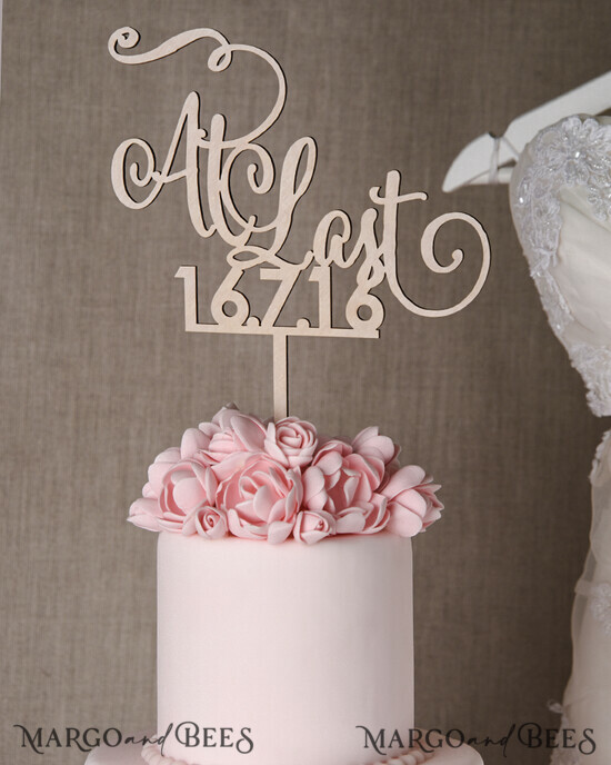 CAKE TOPPER wood cake topper, wooden cake topper 13/rst/CT