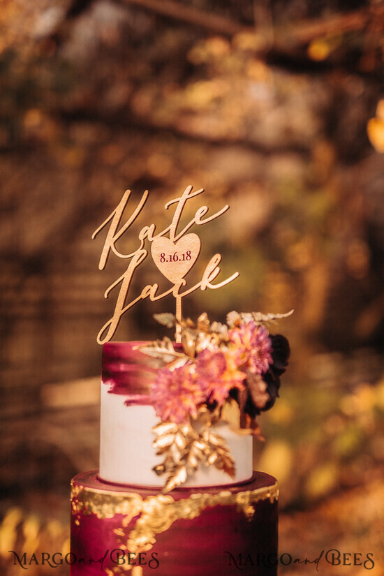 TORTENDEKORATION  
 Gold
 Tortenaufsatz, goldener Tortenaufsatz 01/watA/CT