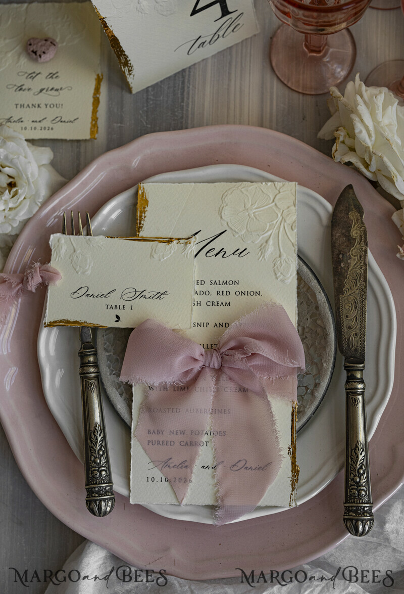 PLACE CARDS / TABLE CARDS Romantic Boho/ Botanical/ Floral Embossed Floral Wedding Place Cards, Personalized Wedding Name Cards, Luxury White Escort Cards, Elegant Reception Table Decor