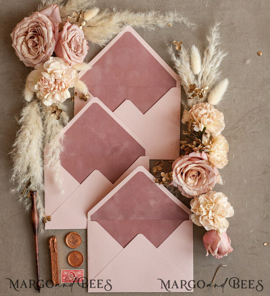 HOCHZEITS EINLADUNGEN Samtene Umschläge Rosenquarzfarbene Umschläge für Einladungen mit Samtfutter, A7 handgefertigte Umschläge mit Samtfutter für Hochzeitseinladungen.