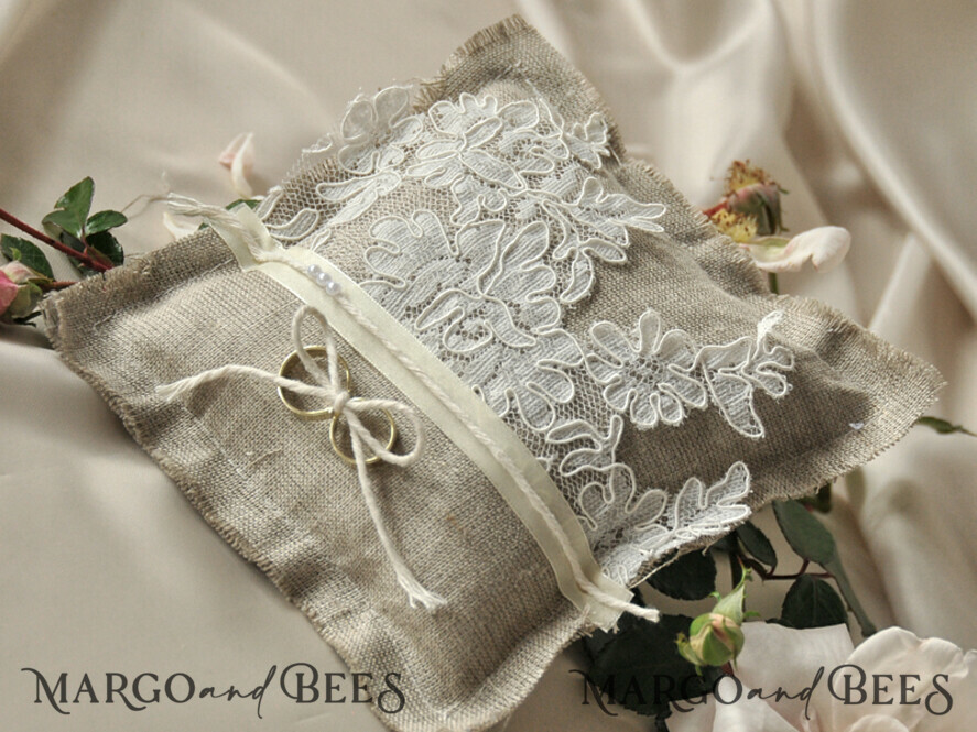 Hessian ring cushion store