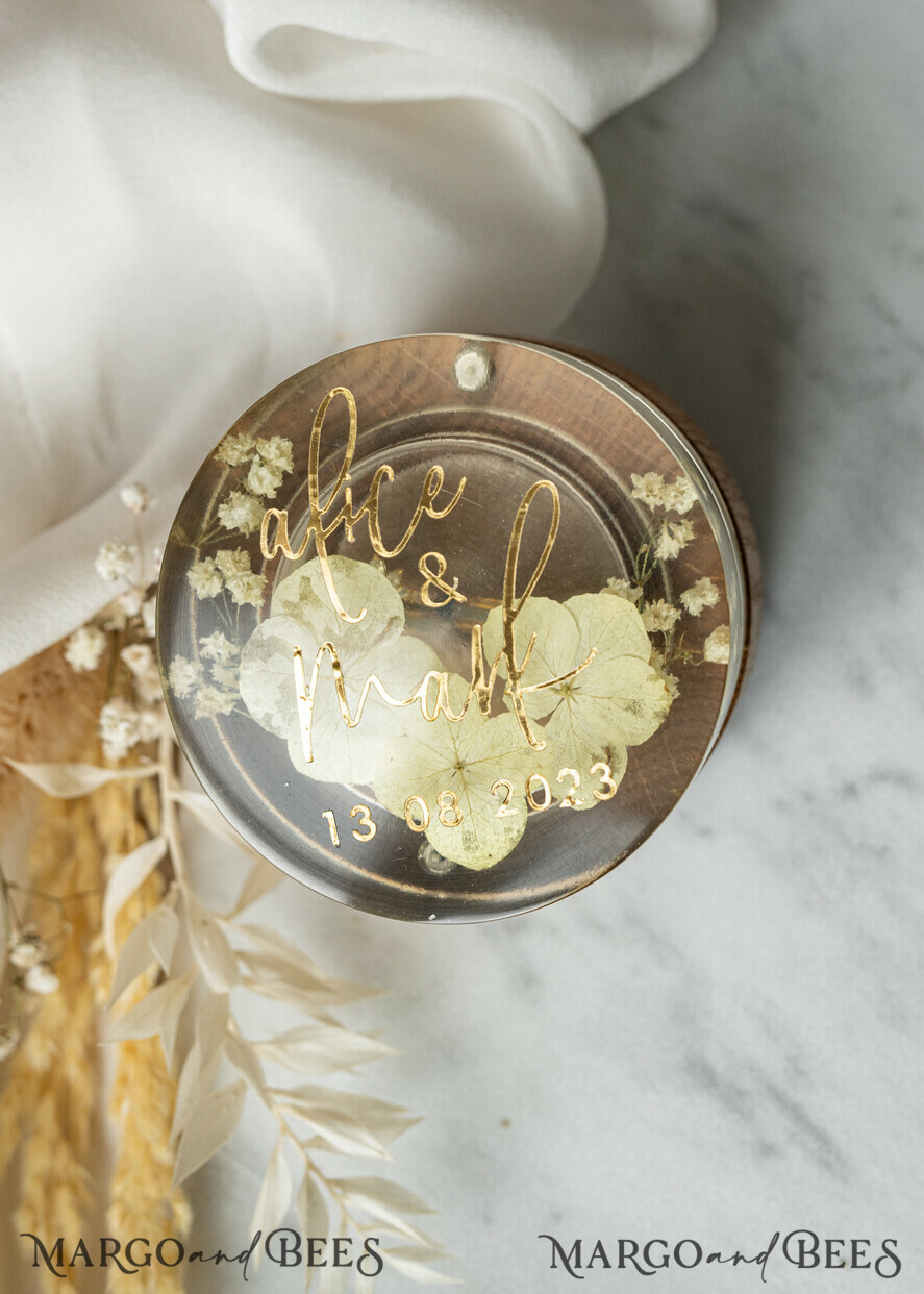 epoxy resin and wood wedding ring box for ceremony Boho Epoxy Wedding Ring Boxes his hers Transparent Epoxy dubble Ring Box for wedding Wood resin flowers Marriage Proposal Ring Box