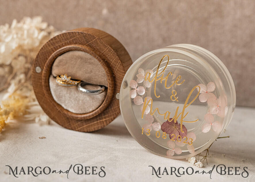epoxy resin and wood wedding ring box for ceremony Boho Epoxy Wedding Ring Boxes his hers Transparent Epoxy dubble Ring Box for wedding Wood resin flowers Marriage Proposal Ring Box