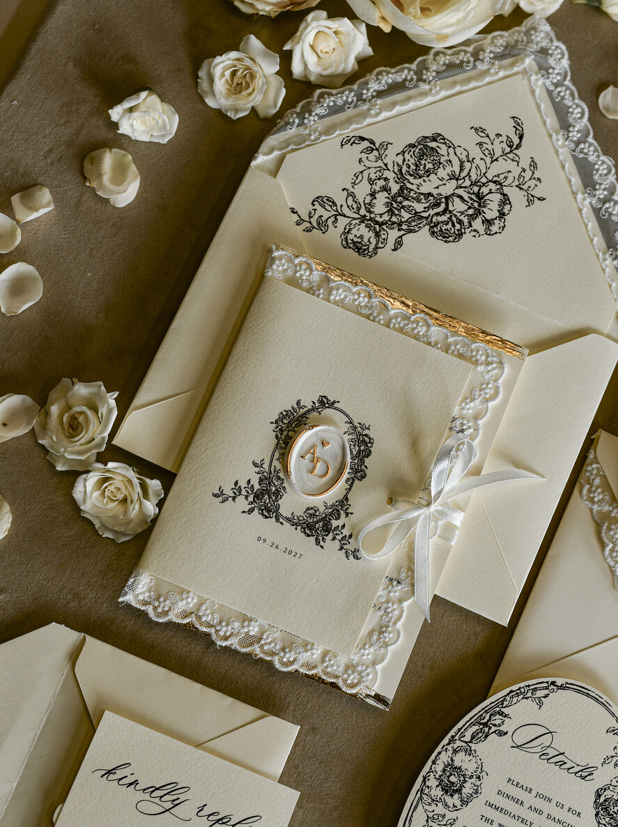 WEDDING INVITATIONS vintage lace/ rustic lace Personalized Golden Wedding invitations Vintage Lace wedding Cards