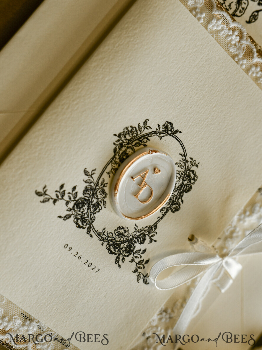 WEDDING INVITATIONS vintage lace/ rustic lace Personalized Golden Wedding invitations Vintage Lace wedding Cards