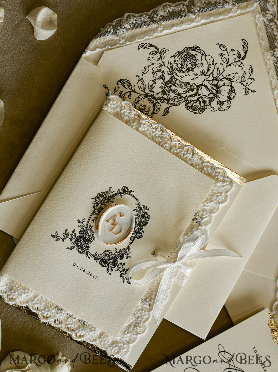 WEDDING INVITATIONS vintage lace/ rustic lace Personalized Golden Wedding invitations Vintage Lace wedding Cards