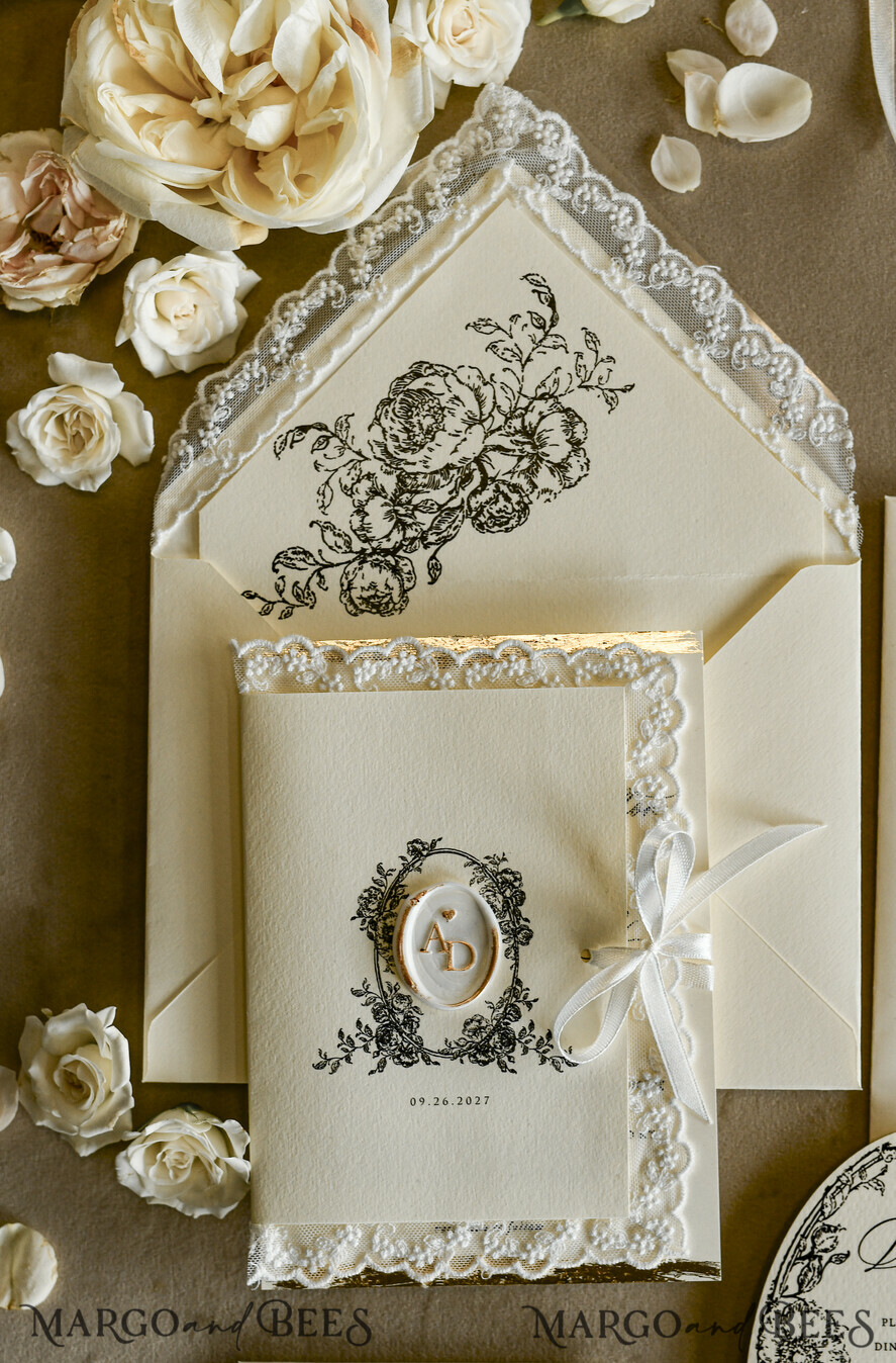 WEDDING INVITATIONS vintage lace/ rustic lace Personalized Golden Wedding invitations Vintage Lace wedding Cards