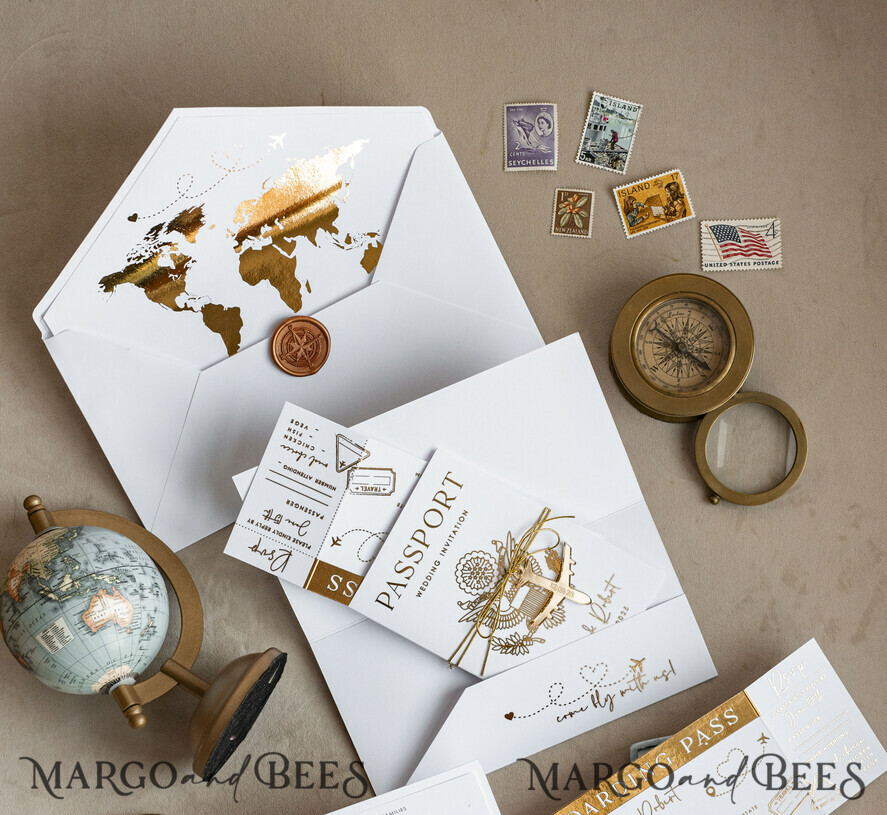 HOCHZEITS EINLADUNGEN Pass zur Liebe / Strandhochzeits-Einladungen Goldweiße Pass-Wedding-Einladung, goldene Hochzeitskarten Boarding Pass, maßgeschneiderte Reise-Pass-Hochzeits-Einladungen im Ausland, Hochzeits-Einladungen für Destination Griechenland, Reisekarten-Hochzeitsstationery, Weltkarte
