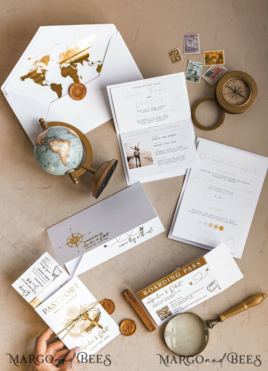 HOCHZEITS EINLADUNGEN Pass zur Liebe / Strandhochzeits-Einladungen Goldweiße Pass-Wedding-Einladung, goldene Hochzeitskarten Boarding Pass, maßgeschneiderte Reise-Pass-Hochzeits-Einladungen im Ausland, Hochzeits-Einladungen für Destination Griechenland, Reisekarten-Hochzeitsstationery, Weltkarte