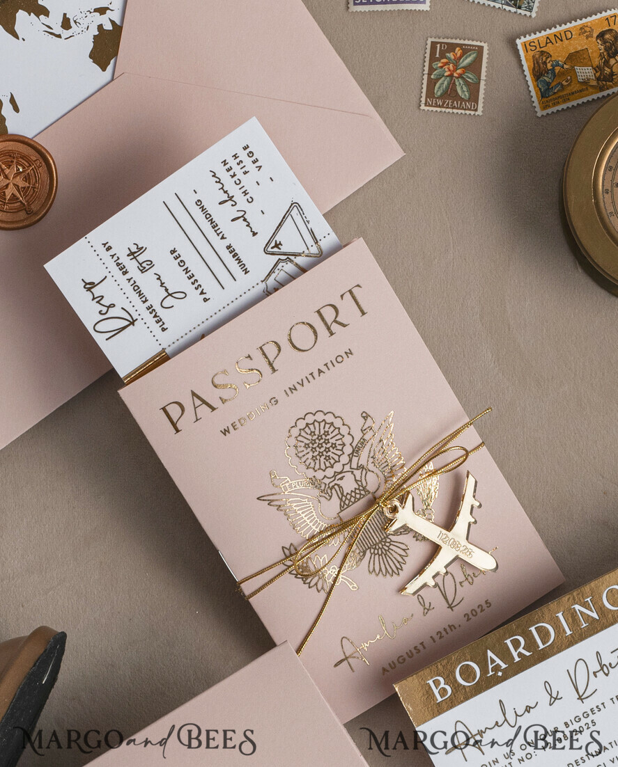 HOCHZEITS EINLADUNGEN Pass zur Liebe / Strandhochzeits-Einladungen Goldene Blühende Pink Passport Hochzeits Einladung, Goldene Hochzeitskarten Boarding Pass, Reise Pass Hochzeits Einladungen im Ausland, Ziel Hochzeits Einladungen, Reise Karte Hochzeitsstationery.
