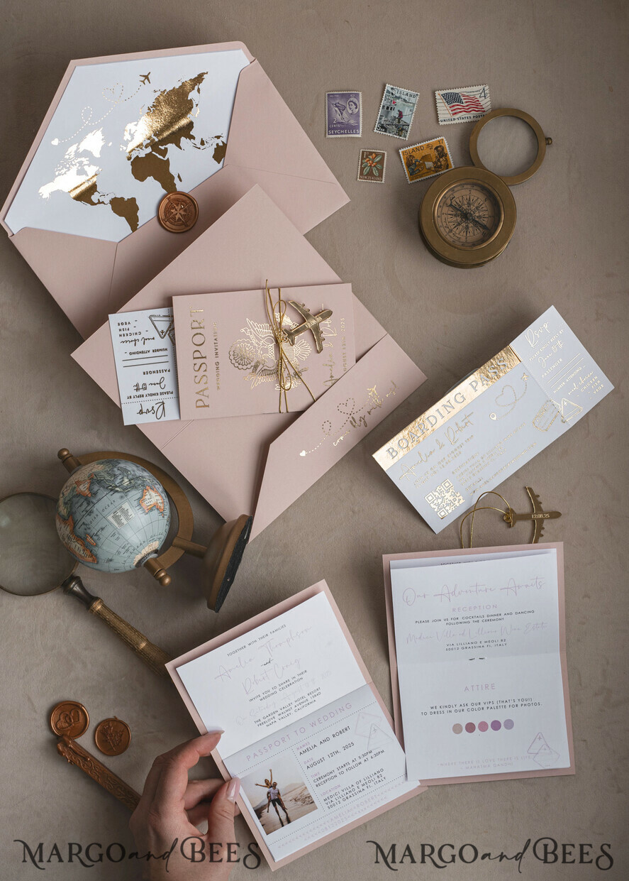 HOCHZEITS EINLADUNGEN Pass zur Liebe / Strandhochzeits-Einladungen Goldene Blühende Pink Passport Hochzeits Einladung, Goldene Hochzeitskarten Boarding Pass, Reise Pass Hochzeits Einladungen im Ausland, Ziel Hochzeits Einladungen, Reise Karte Hochzeitsstationery.