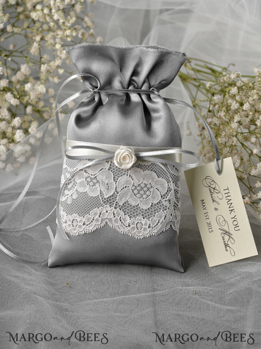 wedding ideas, Saltin Lace Bags