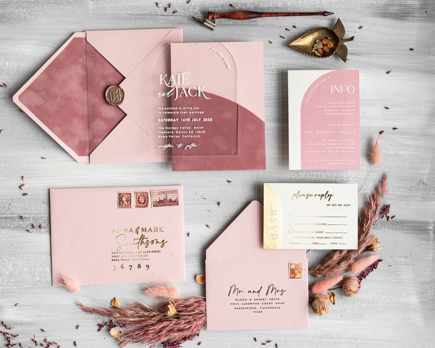 WEDDING INVITATIONS Elegant Invites Classic Cards Arch Plexi Glass Wedding Invitation suite, Blush Pink Golden Wedding Invitations with Rsvp Velvet Pocket, Acrylic Modern Wedding Cards