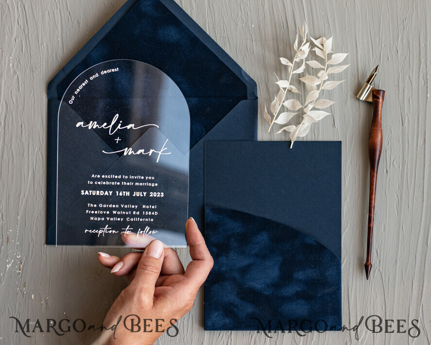 WEDDING INVITATIONS Elegant Invites Classic Cards Modern Arch Acrylic Wedding Invitations, Velvet Pocket Navy blue Modern Wedding Cards, Navy Gold Invites, minimalistic Plexi Wedding Invitation Suite