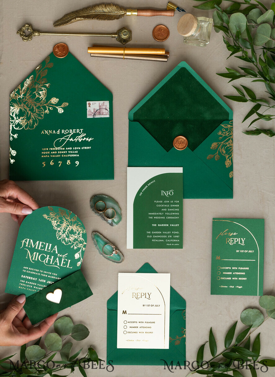 WEDDING INVITATIONS gold / rose gold / silver / glitter Arch Gold Greenery wedding invitation suite, Green Wedding Invites, Glamour Wedding Invitations, Greenery Wedding Set
