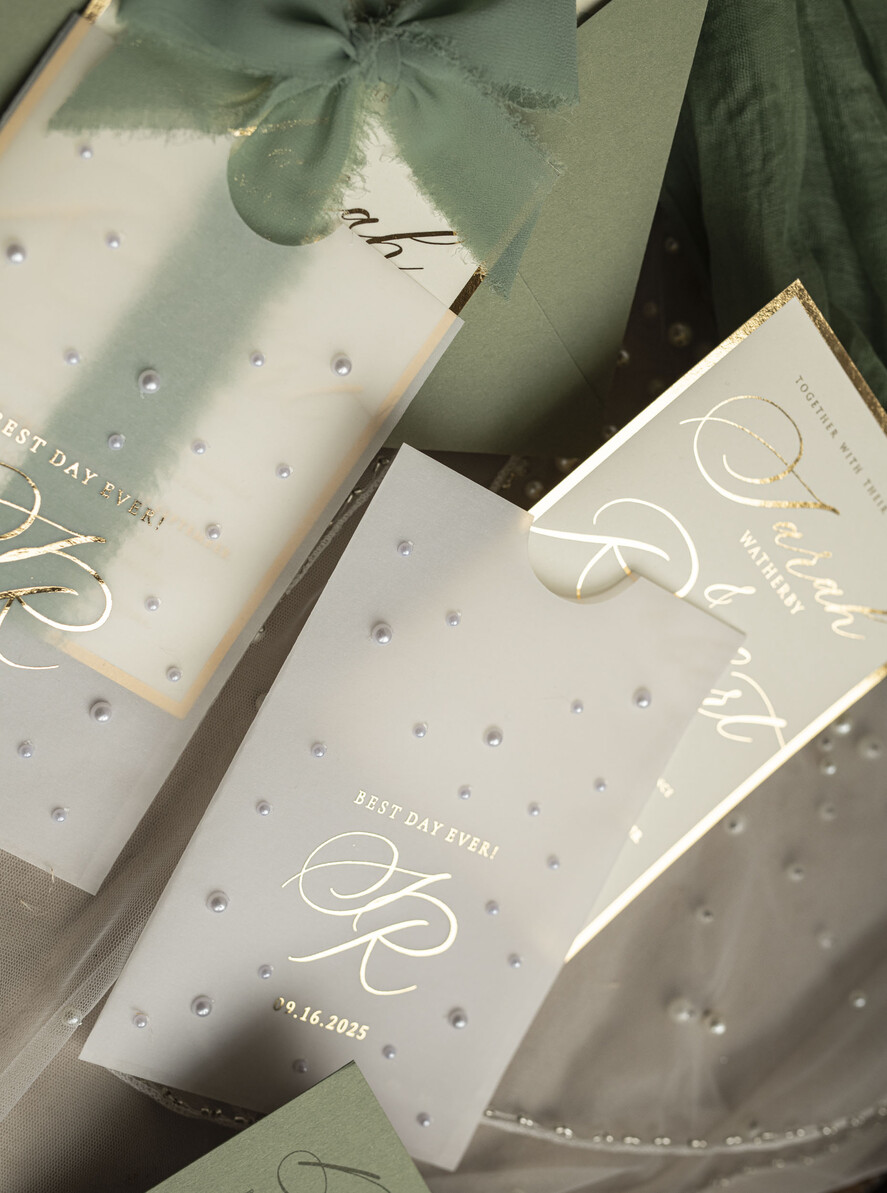 WEDDING INVITATIONS gold / rose gold / silver / glitter Sag Green Chiffon bow beaded bespoke Elegant Greenery Gold Wedding Invitation Suite, White Perls Golden Wedding Cards, Boho golden folder Wedding Stationery, Vellum etui with monogram