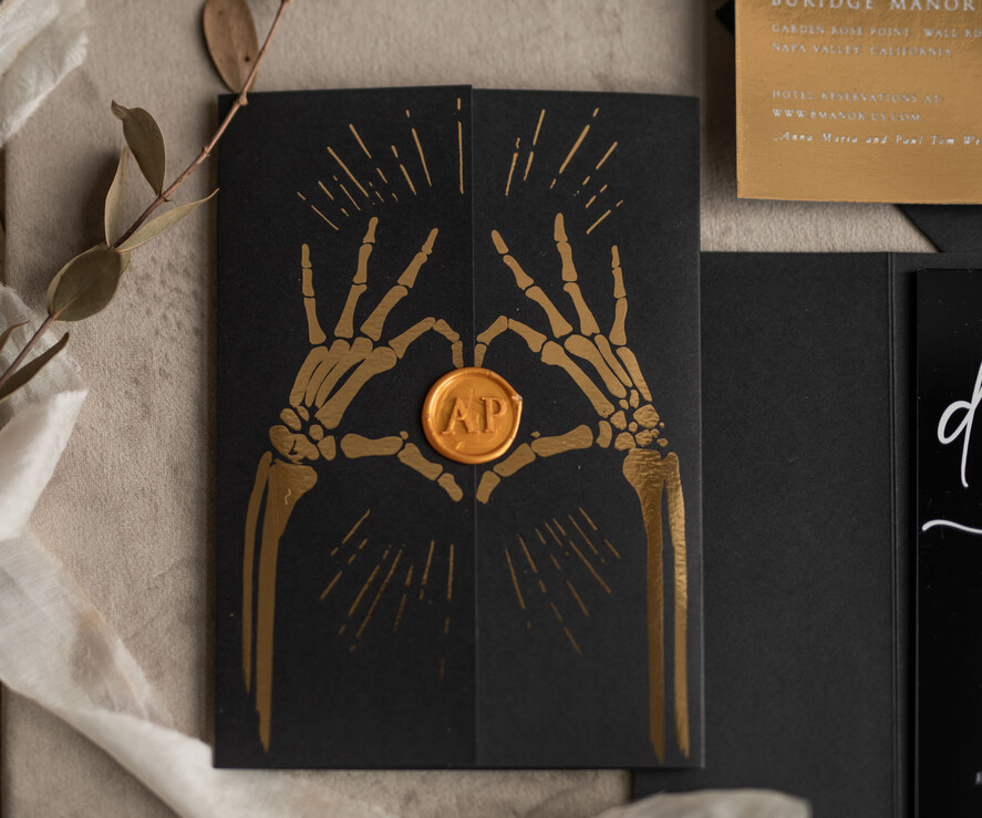 WEDDING INVITATIONS gold / rose gold / silver / glitter Halloween Gold Wedding Invitations, Black Gloss Acrylic Invitation set, Spooky plexi Invites Goth Wedding Invitation Cards, Gold Skeleton Wedding Set