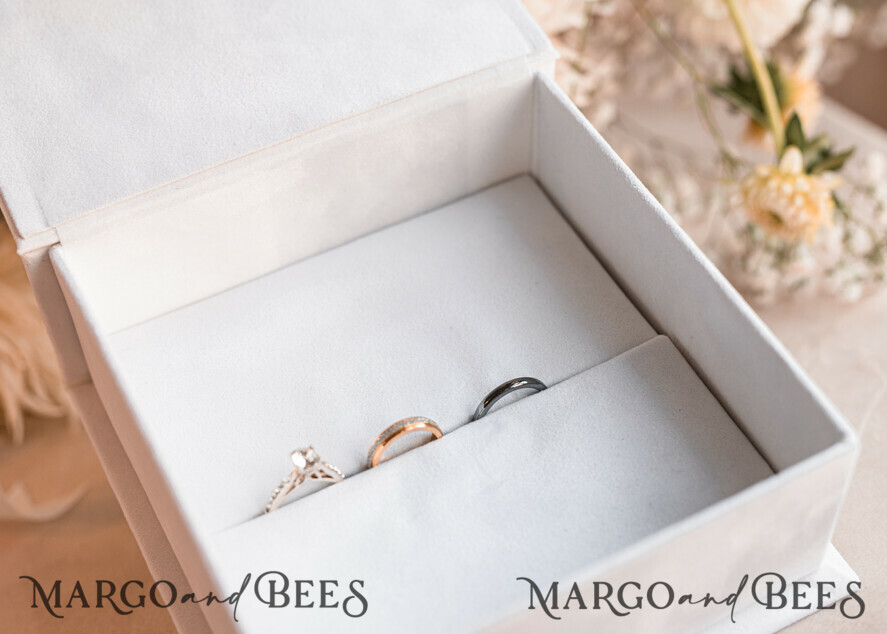 70+ Box Wedding Ring Case Stock Photos, Pictures & Royalty-Free Images -  iStock