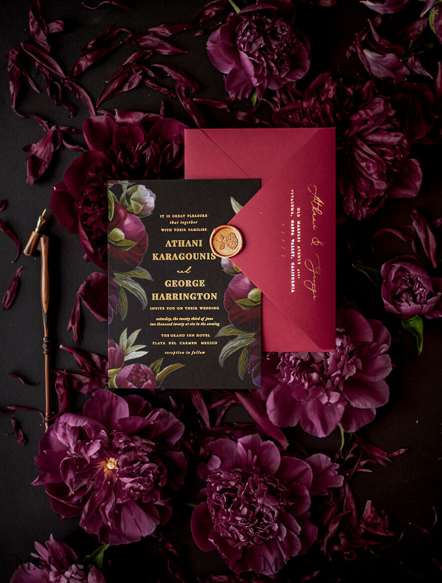 HOCHZEITS EINLADUNGEN Moderne Einladungen Florale Karten Schwarze Hochzeitseinladungen, schwarze Karte, rote Hochzeitseinladungen, burgunderrote Hochzeitseinladungen, Marsala Hochzeitseinladungen, Blumenblüte, roter Umschlag, rot-schwarze Hochzeitseinladungen, florale Hochzeitseinladungen, goldene Beschriftung, vintage Blumen, vintage Blumenillustration, vintage Hochzeitseinladungen, florale Hochzeitspapeterie, florale Hochzeitsaccessoires, personalisierte Hochzeitseinladungen, handgemachte Hochzeitseinladungen.