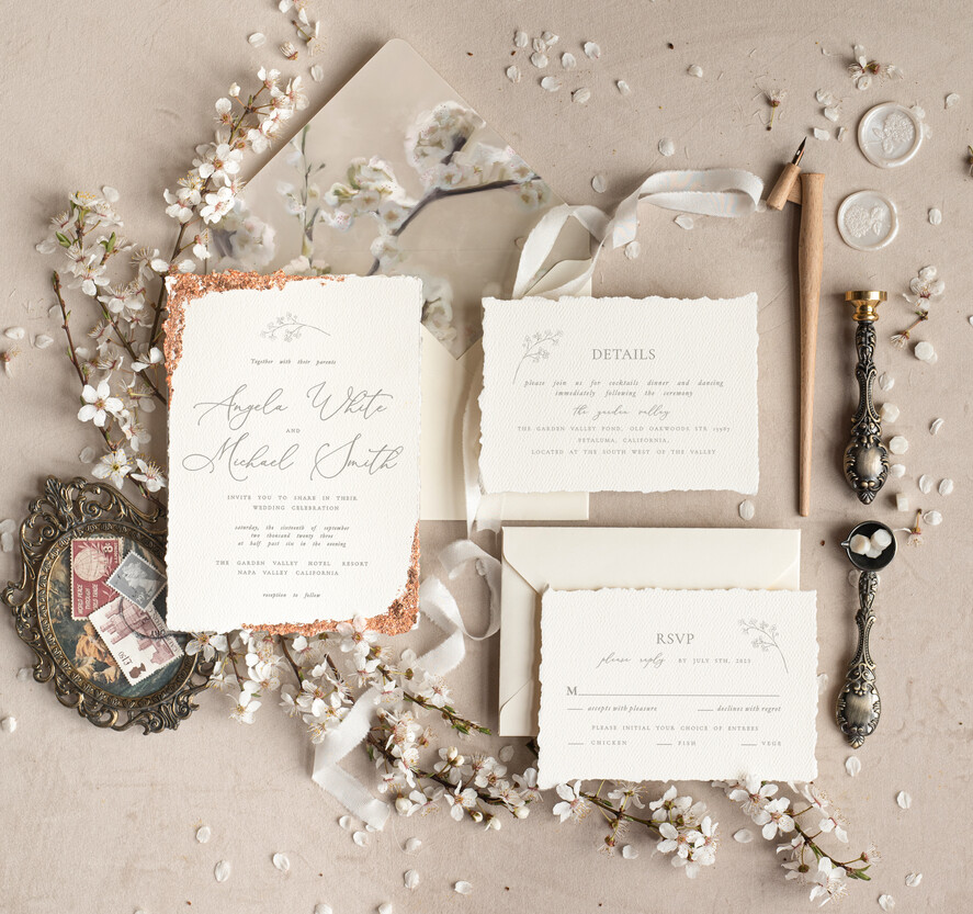 HOCHZEITS EINLADUNGEN Moderne Einladungen Florale Karten Personalisierte Hochzeitskarte mit Satinband, Elegante Hochzeitseinladungen, Fine Art Hochzeitskarten-Set, Hochzeitskarten aus goldenem, gezacktem Papier.