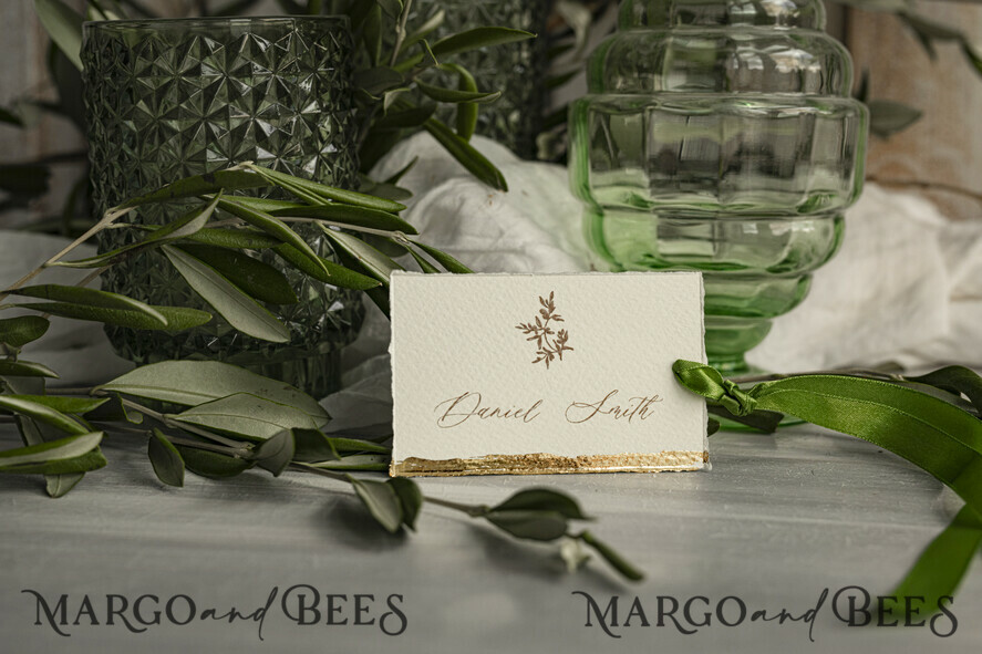 PLACE CARDS / TABLE CARDS Romantic Boho/ Botanical/ Floral Elegant Wedding Place Cards with Gold Flakes