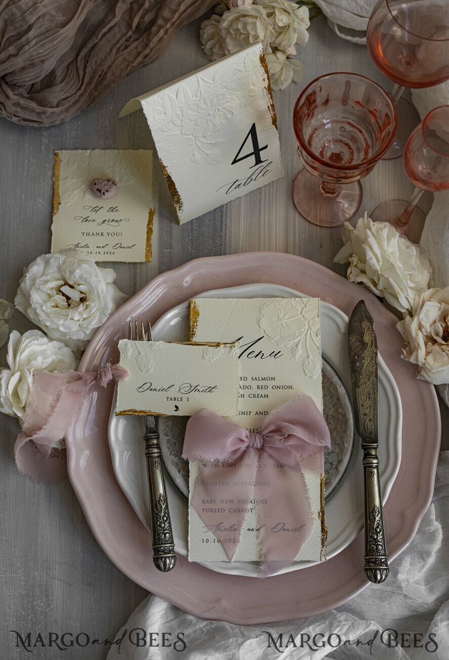 PLACE CARDS / TABLE CARDS Romantic Boho/ Botanical/ Floral Embossed Floral Wedding Place Cards, Personalized Wedding Name Cards, Luxury White Escort Cards, Elegant Reception Table Decor