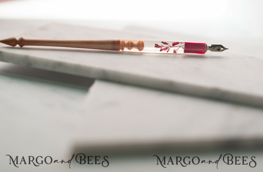 https://margoandbees.com/thumbs/887/templates/template_7/8/images/products/471/a86c450b76fb8c371afead6410d55534/penholders-wooden-penholders-9-wooden-pen-12.jpg