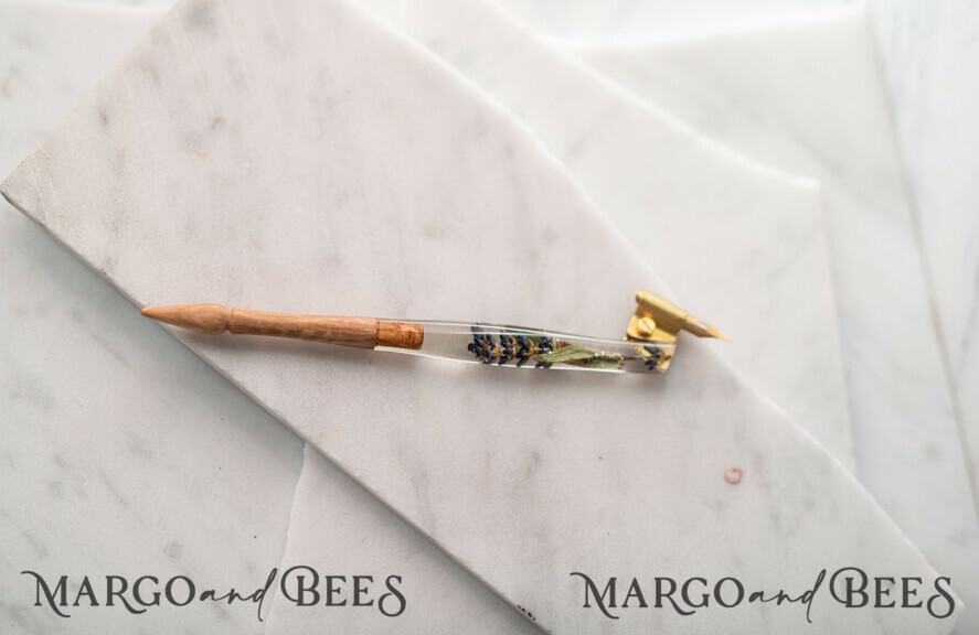 https://margoandbees.com/thumbs/887/templates/template_7/8/images/products/471/e369853df766fa44e1ed0ff613f563bd/penholders-wooden-penholders-30-wooden-pen-12.jpg