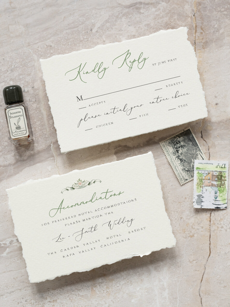 HOCHZEITS EINLADUNGEN moderne Kalligraphie / feine Kunst Feine Kunst Elfenbein Gold Hochzeitskarte, Blumige Hochzeitskarte, Toskana Italienische Einladungssuite, Kranz Monogramm Hochzeitskarte Suite, Ausgefranstes Edge Einladungen, Gerissene Kante Hochzeitskarten golden, Feine Kunst Hochzeitskarten Suite, Ausgefranstes Edge Papier