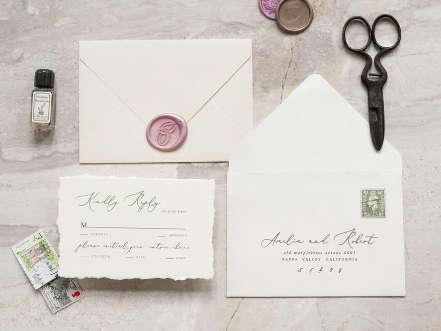 HOCHZEITS EINLADUNGEN moderne Kalligraphie / feine Kunst Feine Kunst Elfenbein Gold Hochzeitskarte, Blumige Hochzeitskarte, Toskana Italienische Einladungssuite, Kranz Monogramm Hochzeitskarte Suite, Ausgefranstes Edge Einladungen, Gerissene Kante Hochzeitskarten golden, Feine Kunst Hochzeitskarten Suite, Ausgefranstes Edge Papier