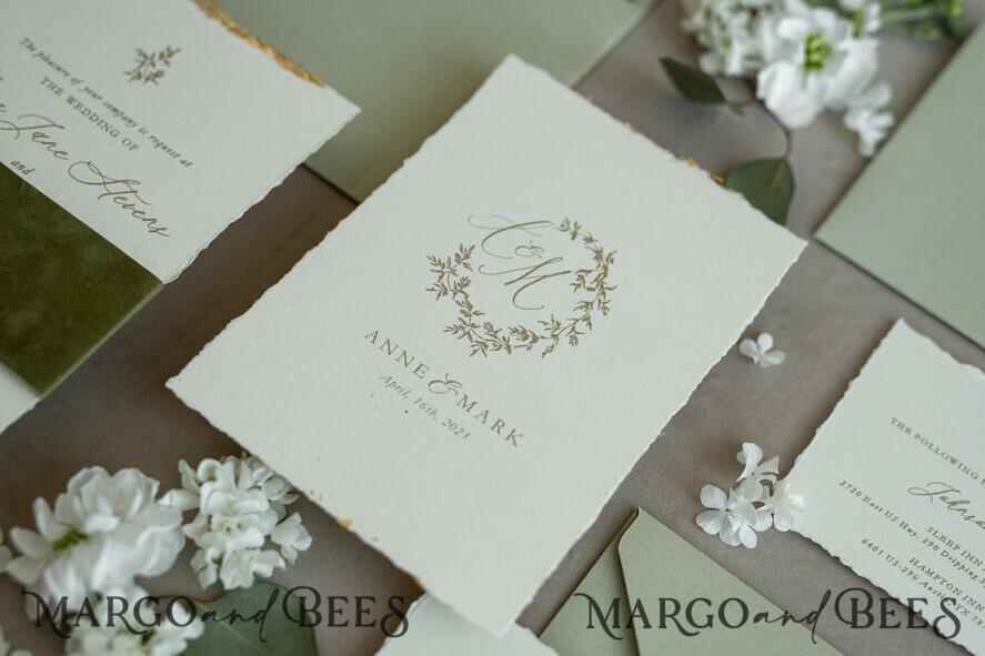 HOCHZEITS EINLADUNGEN moderne Kalligraphie / feine Kunst Feine Kunst Gold & Salbeigrüne Hochzeitseinladung, Samtgoldene Ränder Hochzeitseinladungen, Vintage Gold Einladungsset, Zerfledderte Ränder Hochzeitseinladung mit RSVP