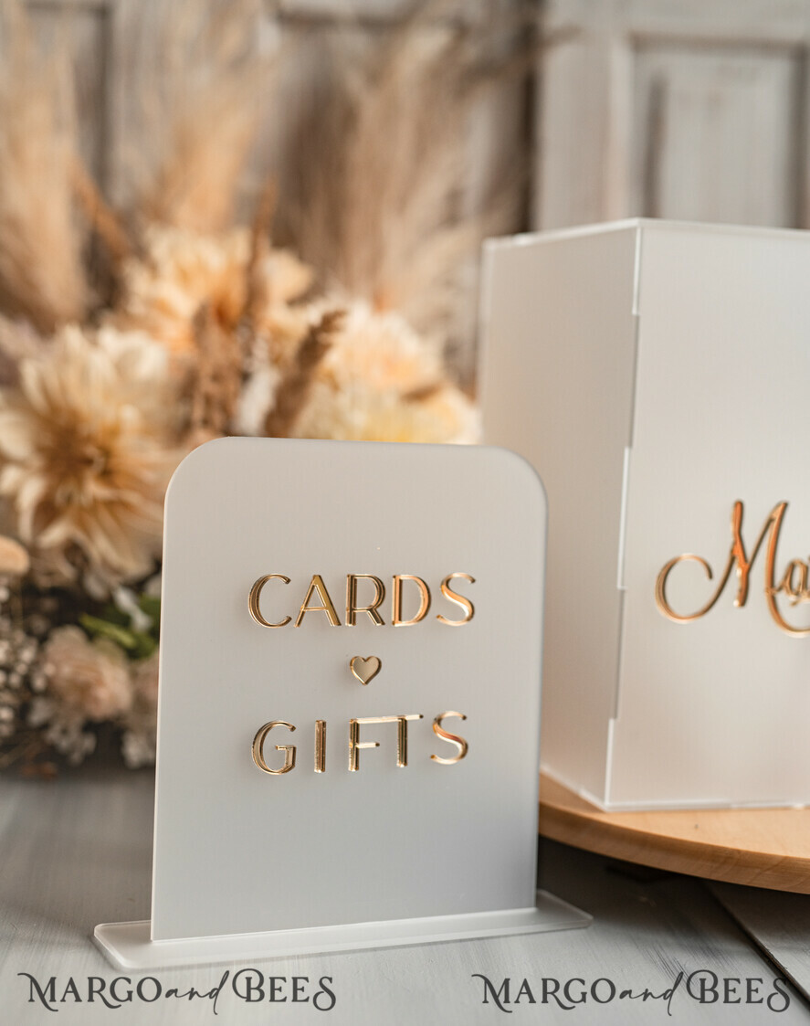 Elegant wedding card box. Mirrored gold/silver card box