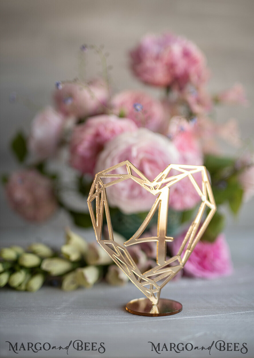 Coxet wire heart ceramic jewelry holder shop