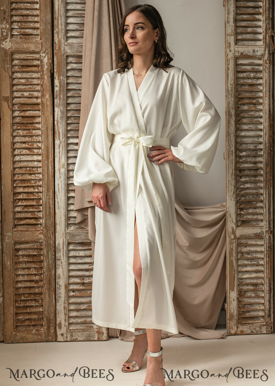 Custom Lilac Satin Bridal Robe - Bridesmaid Gifts Boutique