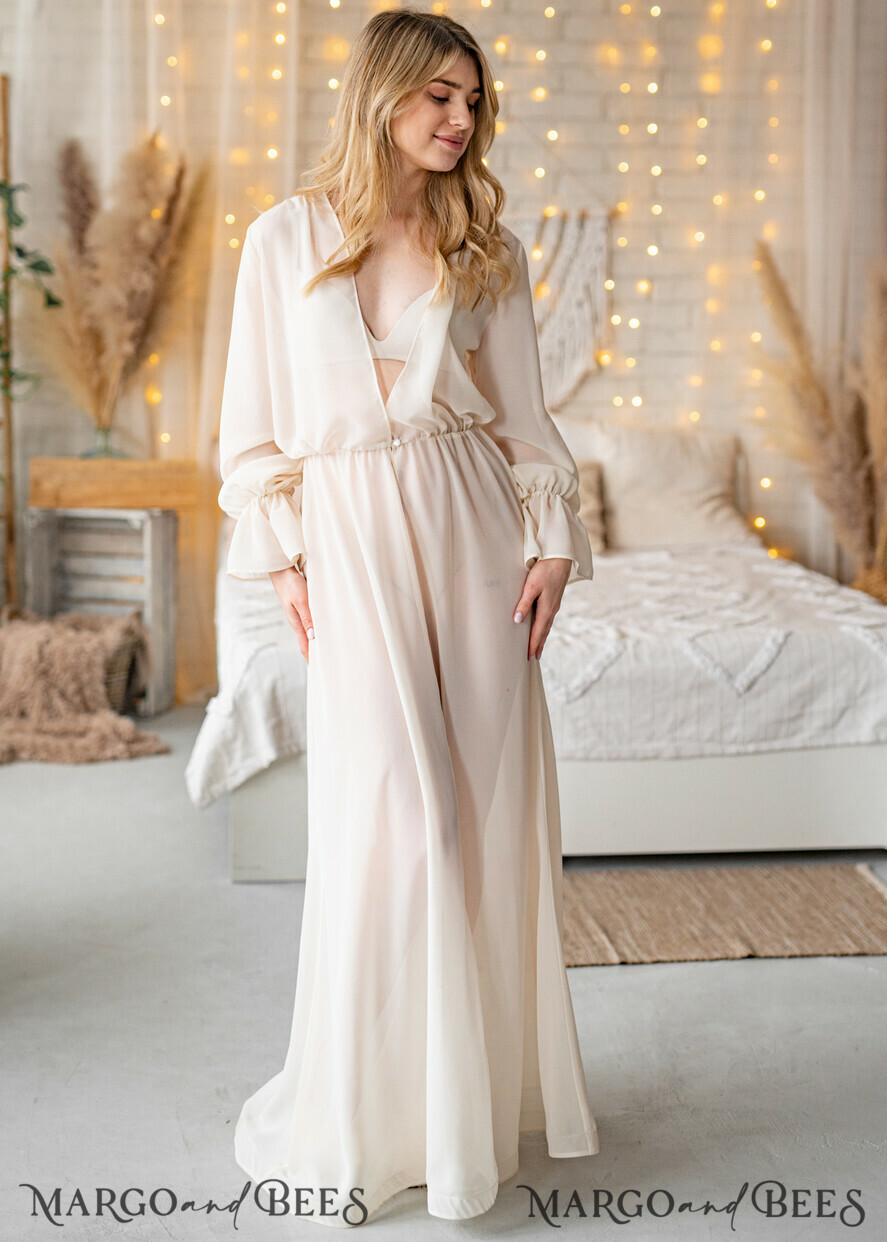 Women's Vintage Sleepwear Robes White Fur Trim Dress V Neck Long Sleeve  Gown