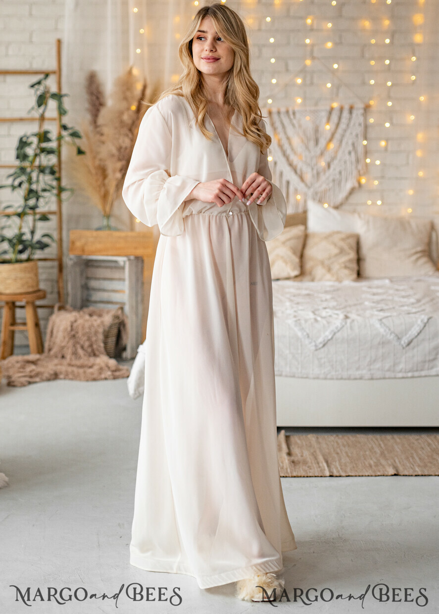 Silk Muslin Bridal robe for wedding with wide sleeves Bride robe Long white or Ivory robe Satin silk boudoir robe Dressing gown Bridesmaid gift