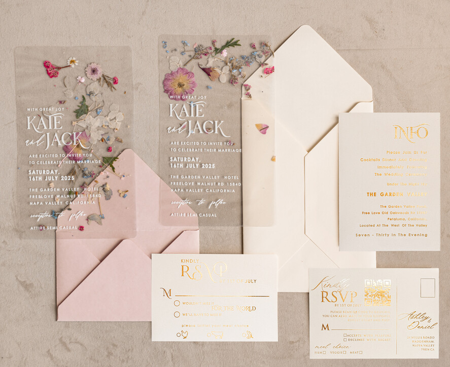 WEDDING INVITATIONS plexi acrylic mirror Blush Pink Clear real flowers Wedding Invitations, Elegant Garden  pampass gras Wedding Cards, Velvet  transparent  Wedding Invites,  Wedding Invitation Suite