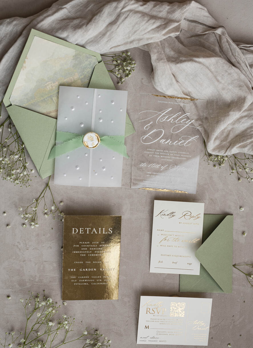 WEDDING INVITATIONS plexi acrylic mirror Ivory Beaded Wrapping Wedding Invitations, Elegant Clear Acrylic Wedding Cards, Plexi Transparent Wedding Invites, Wedding Invitation Suite with Pearls