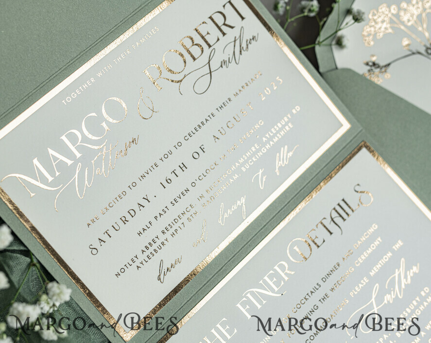 HOCHZEITS EINLADUNGEN 3-fach gefaltete Hochzeitseinladungen 3-fach Luxus Salbeigrüne Goldene Hochzeitseinladungen, Elegante Gartenhochzeitskarten, Baby Breath Bouquet Gypsophila Hochzeitseinladungen, Natürliche florale Hochzeitseinladung Suite