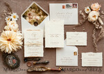 HOCHZEITS EINLADUNGEN moderne Kalligraphie / feine Kunst Präge-Ivory-Gold-Hochzeits Einladung, Florale Hochzeits Einladung, Toskana Italien Einladung Suite, Kranz Monogramm Hochzeits Einladung Suite, Deckle Edge Einladungen, Zerrissene Kante Hochzeits Einladungen golden, Fine Art Hochzeits Einladung Suite, Deckle Edge Papier14