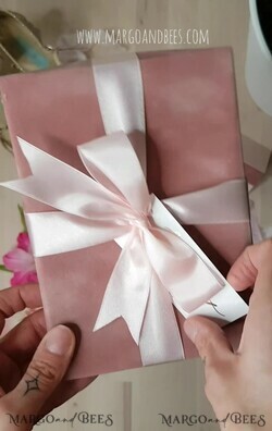 WEDDING INVITATIONS gold / rose gold / silver / glitter Luxury Pink Velvet Wedding Invitations, Glamour Velvet Box Wedding Invitation Suite, Glamour Golden Shine Wedding Cards, Elegant Blush Pink Wedding Invites15